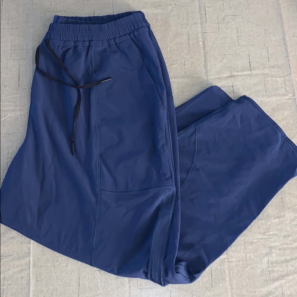 🍋 Lululemon lightweight joggers